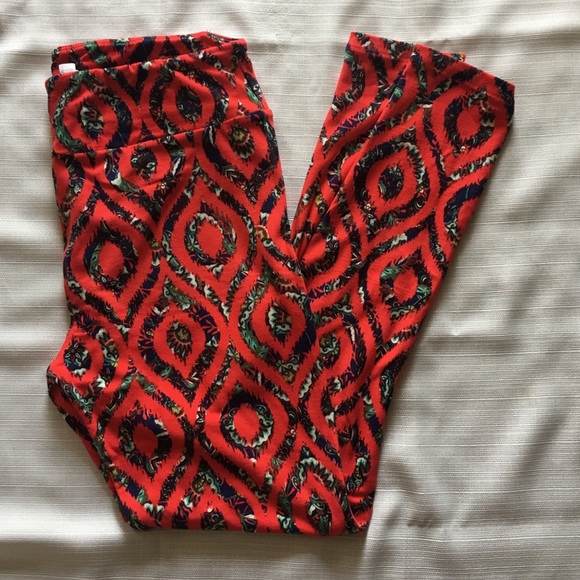 LuLaRoe Pants - LuLaRoe Tall & Curvy Leggings